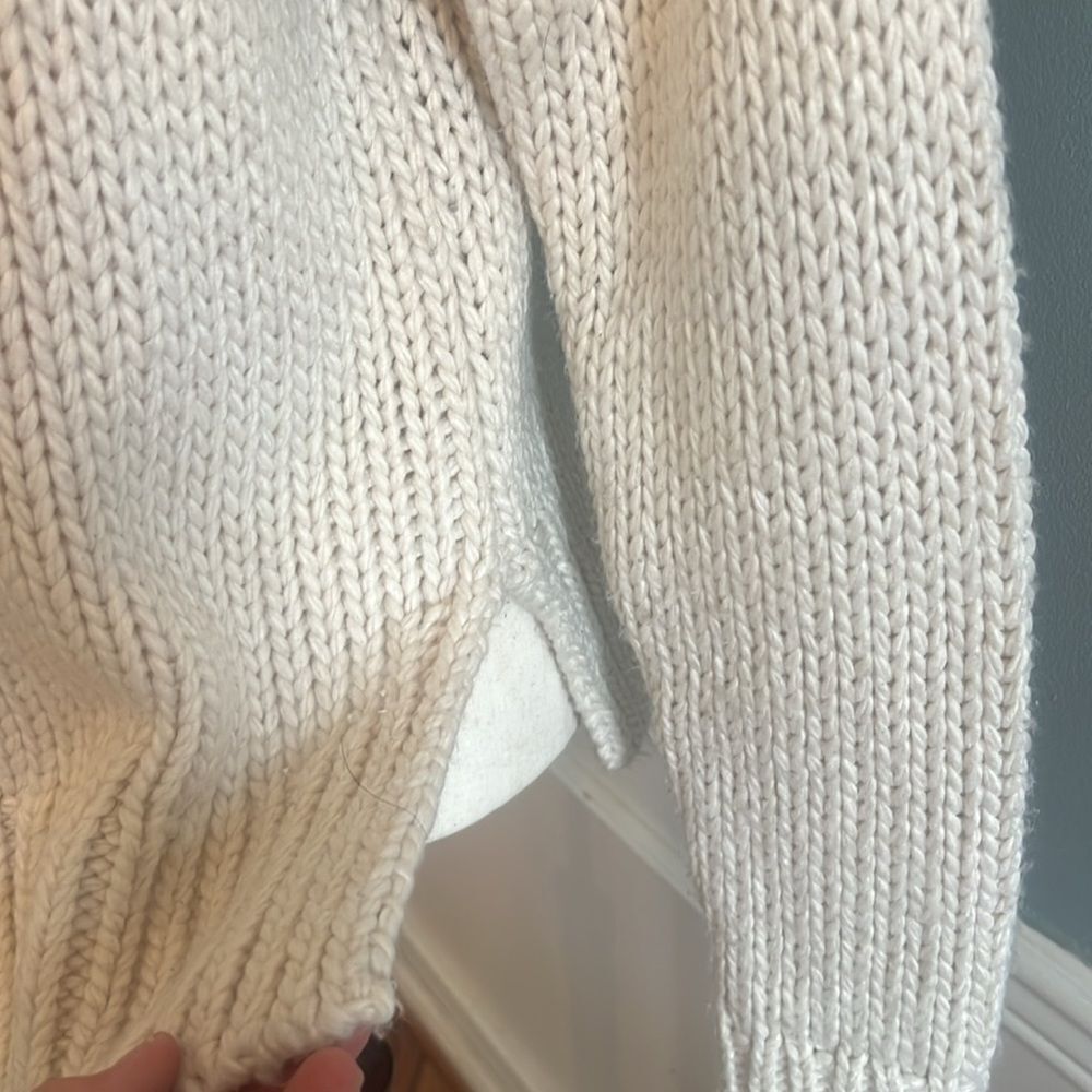 Women’s Large chunky knit thick knit cream neutral sweater - Picture 7 of 14